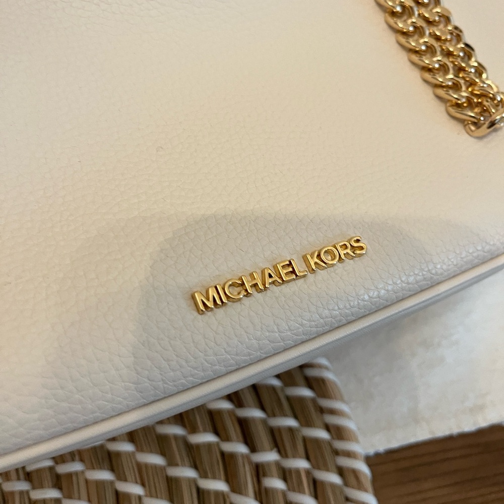 Michael Kors Cream Shoulder Bag with Gold Accent - Picture 6 of 16
